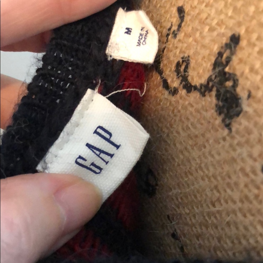 Gap Sweater - Picture 3 of 3